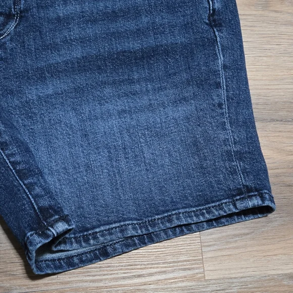 Pilcro and the Letterpress Boyfriend Slim Women's Denim Shorts Size 31 - Picture 4 of 12